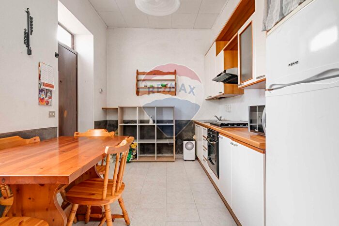 Appartamento bilocale in vendita in Via Leopardi, Fagnano Olona