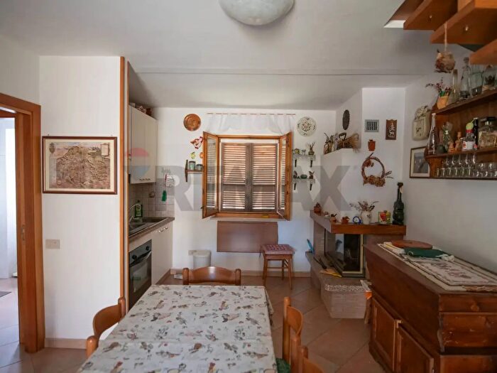 Appartamento quadrilocale in vendita in Località Santa Croce, Arcevia