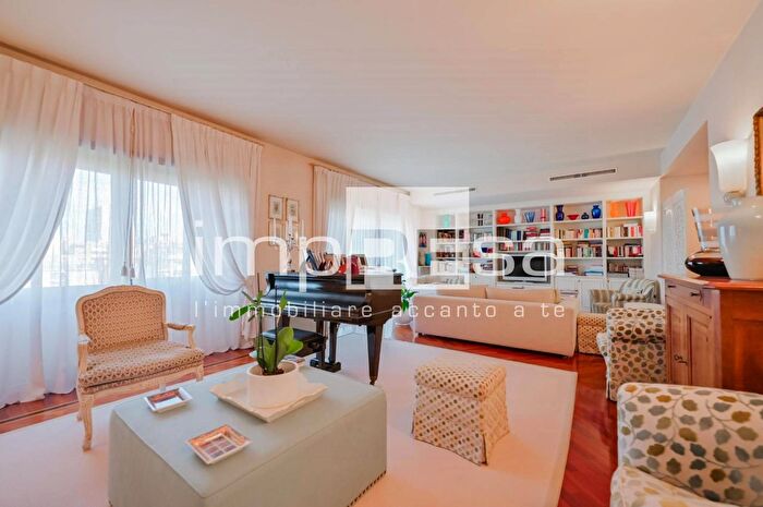 Appartamento con 6 locali in vendita in Mestre Centro, Venezia