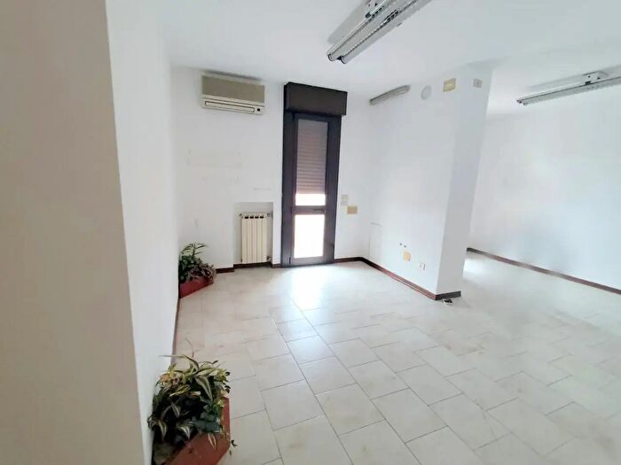 Appartamento con 7 locali in vendita in Via Richard Wagner, Ponte San Nicolo
