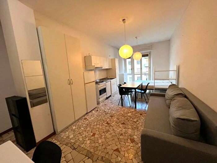 Appartamento monolocale in affitto in Via Edoardo Bassini, Milano