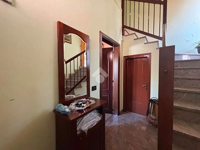 Appartamento trilocale in vendita in Via XI Novembre, Boara Pisani