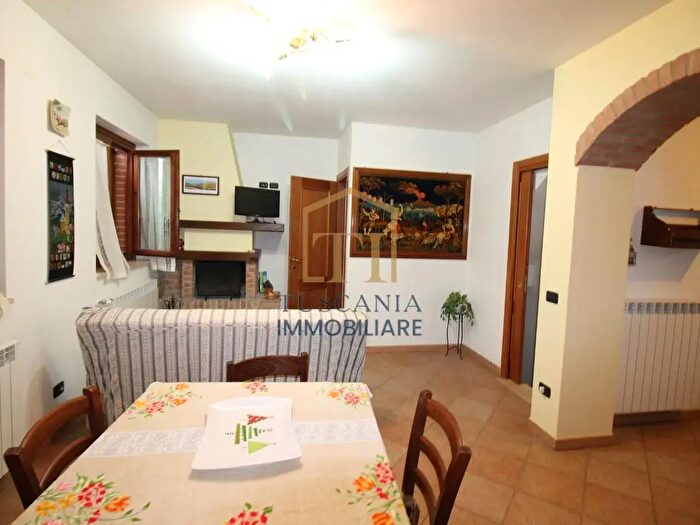 Appartamento con 6 locali in vendita in Colle Di Val DElsa