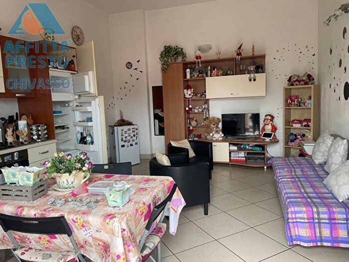 Appartamento bilocale in affitto in Via Palmiro Togliatti, Centro, Chivasso