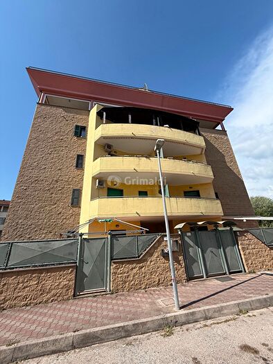 Appartamento trilocale in vendita in Via Camusi, Nettuno