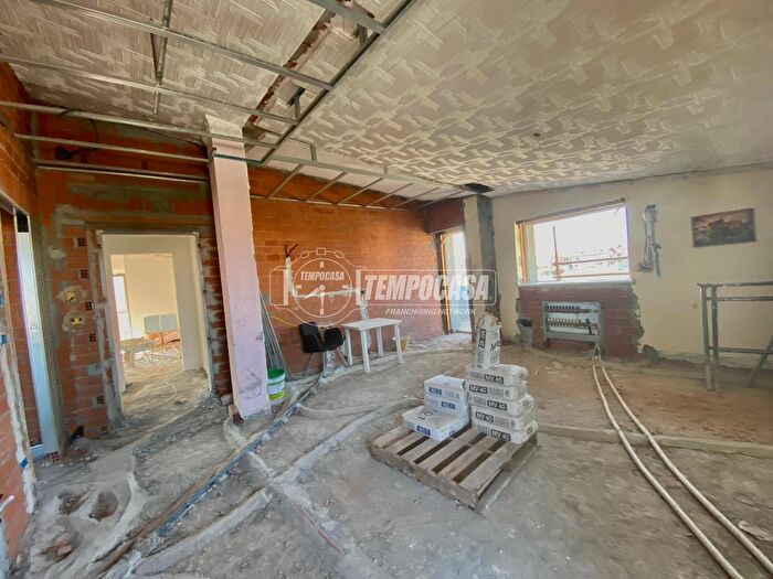 Appartamento trilocale in vendita in Via Meana, Volpiano