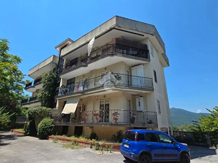 Appartamento quadrilocale in vendita in Via Panoramica, Salerno
