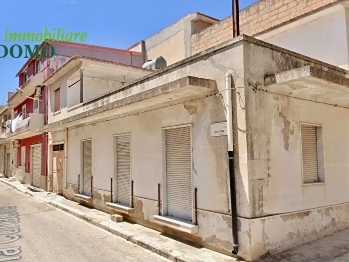 Casa quadrilocale in vendita in Rosolini