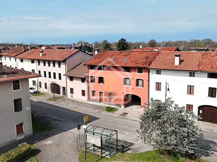 Appartamento bilocale in vendita in Piazza Regina Margherita, Sedegliano