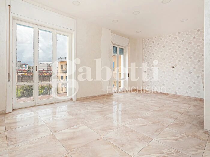 Appartamento trilocale in vendita in Via Cumana, Frattamaggiore