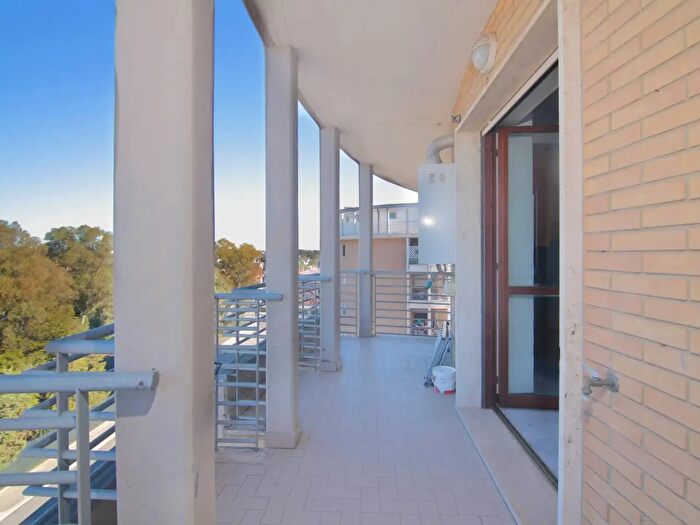 Appartamento trilocale in vendita in Via Zanotti Bianco, Roma