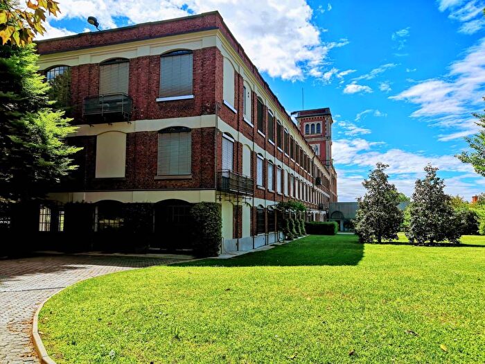 Appartamento quadrilocale in affitto in Via del Ronco, Centro, Lomazzo