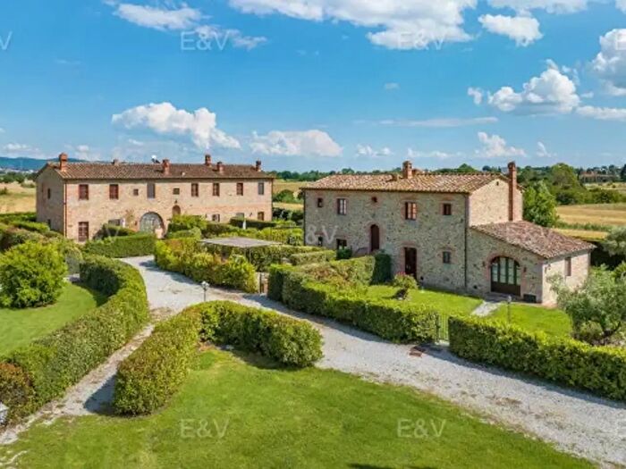 Appartamento trilocale in vendita in Località Fratta, Cortona