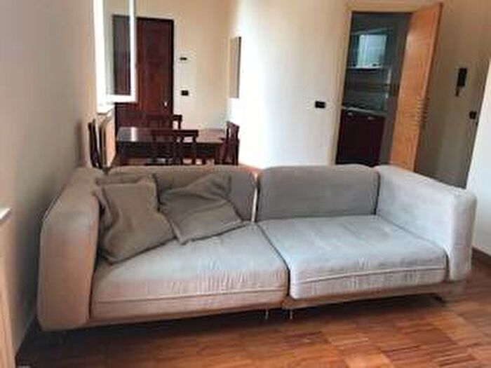 Appartamento trilocale in affitto in Piazza SantAntonino, Centro Storico, Piacenza