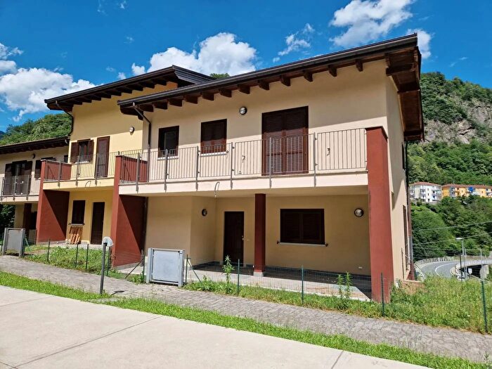 Casa con 5 locali in vendita in Strada Provinciale Varallo Vercelli, Varallo