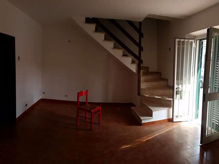 Casa quadrilocale in affitto in Cascina