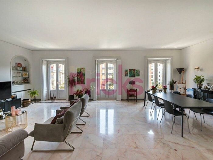 Appartamento con 5 locali in affitto in Via Giovanni Mayr, Palestro, Milano