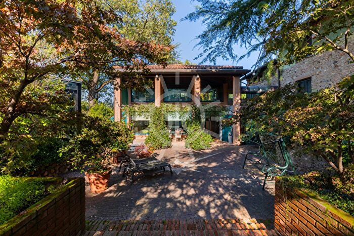 Casa con 6 locali in vendita in Via Emilia Ponente, Castel San Pietro Terme