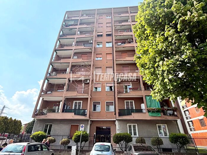 Appartamento bilocale in vendita in Via Milano, Cologno Monzese