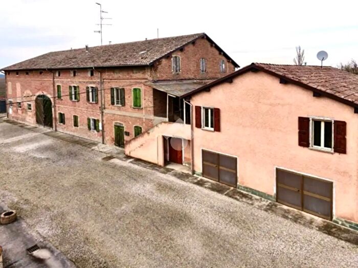 Appartamento quadrilocale in vendita in Str Casaletto, Novellara