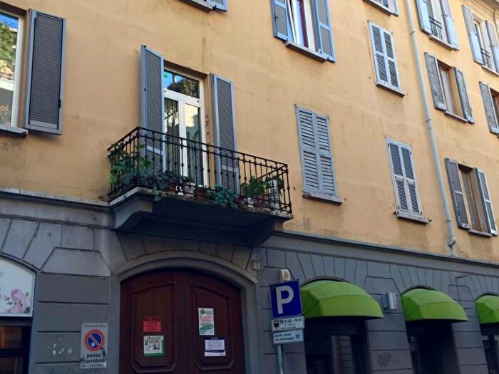 Appartamento bilocale in affitto in Via Savona, Solari, Milano