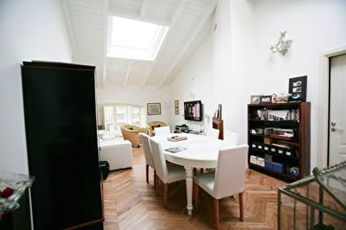 Casa trilocale in affitto in Viale Virginia Reiter, Crocetta, Modena