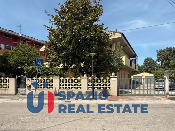 Casa quadrilocale in vendita in Via Salara, San Giovanni Teatino