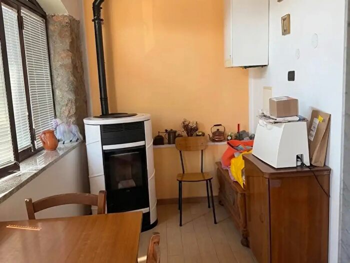 Casa con 6 locali in vendita in Via Palvotrisia, Castelnuovo Magra