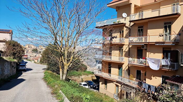 Appartamento con 6 locali in vendita in Via Silva, Enna