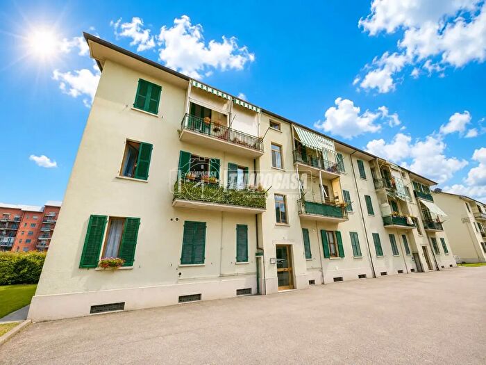 Case in Vendita e in Affitto - 2