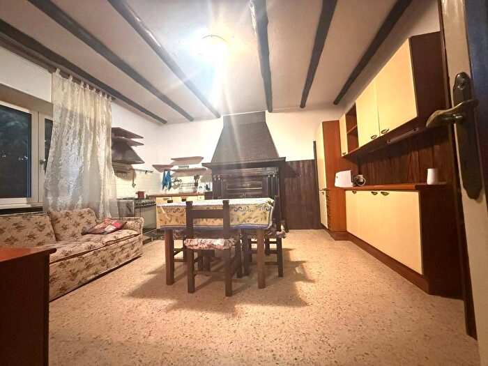 Appartamento bilocale in affitto in Via Brigata Lupi, Centro, Torre Boldone