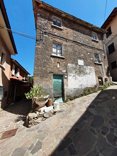 Casa bilocale in affitto in Seravezza Giustagnana, Seravezza