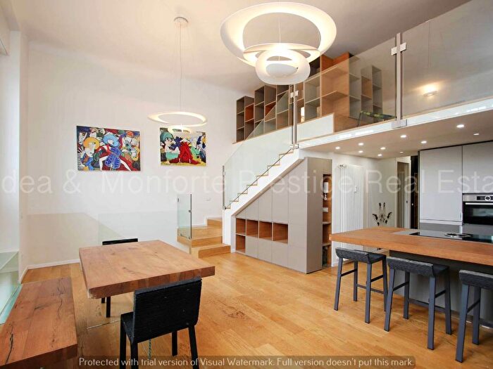 Appartamento quadrilocale in affitto in Via Giuseppe Revere, Vincenzo Monti, Milano