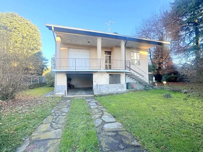 Casa con 5 locali in vendita in Via per Cesate, Cesate