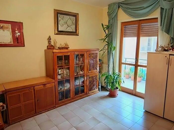 Appartamento trilocale in vendita in Triggiano