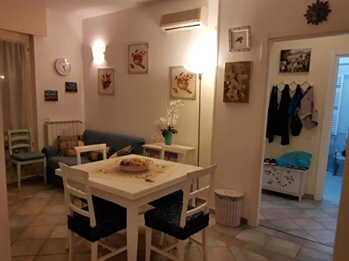 Appartamento trilocale in vendita in Massa