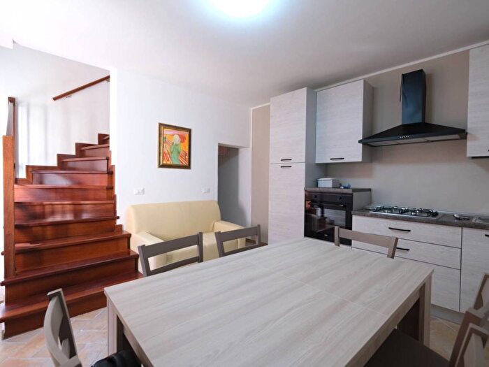 Casa trilocale in affitto in Semicentro, Este