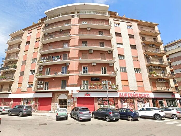 Appartamento quadrilocale in vendita in Piazza Europa Snc, Cosenza