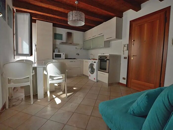 Appartamento bilocale in affitto in Contra Santa Lucia, Vicenza