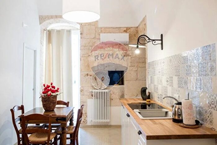 Casa trilocale in vendita in Castellana Grotte