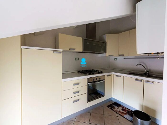 Appartamento trilocale in vendita in Sabbatini, Pesaro