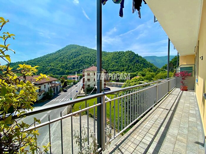 Appartamento quadrilocale in vendita in Via Cafasse, Lanzo Torinese