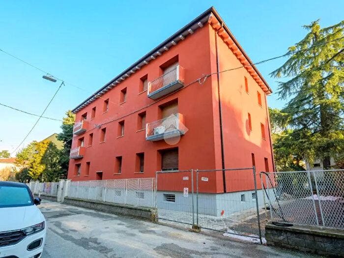 Appartamento trilocale in vendita in Via Giovan Battista Cortesi, Bologna