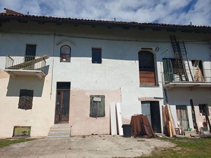 Casa quadrilocale in vendita in Via Vignali, Brozolo