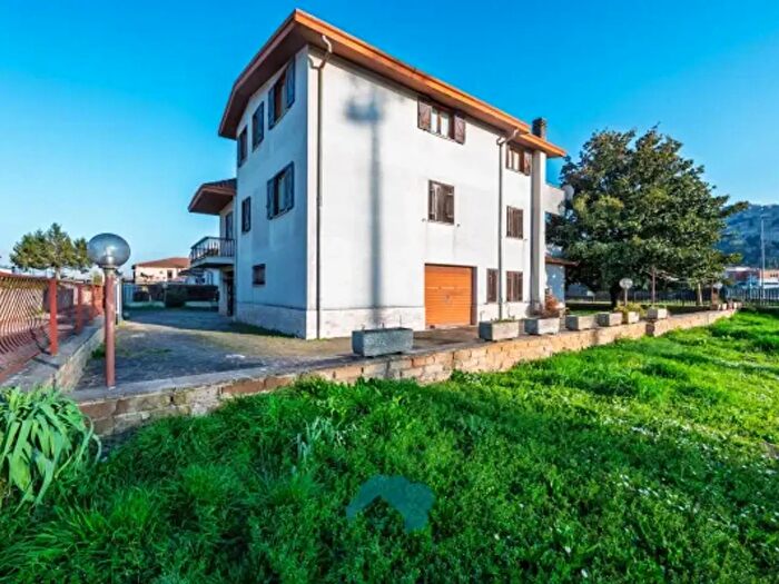 Casa con 6 locali in vendita in Via Guglielmo Marconi, Artena