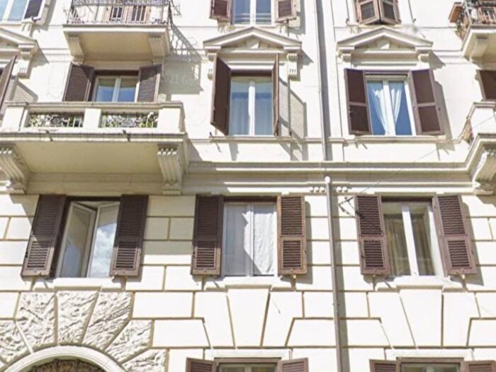 Appartamento trilocale in affitto in Salario Porta Pia, Roma