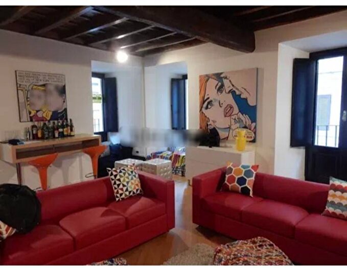 Appartamento quadrilocale in affitto in Via di Santa Chiara, Pantheon, Roma