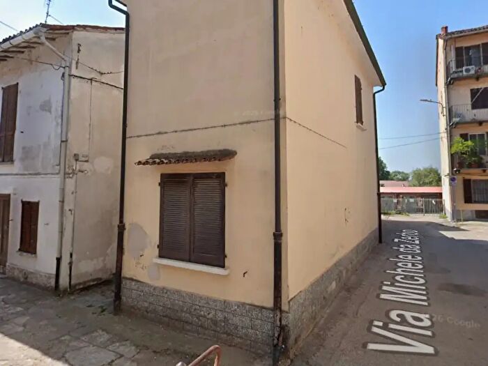 Appartamento trilocale in affitto in Via Michele da Zerbo, Pavia