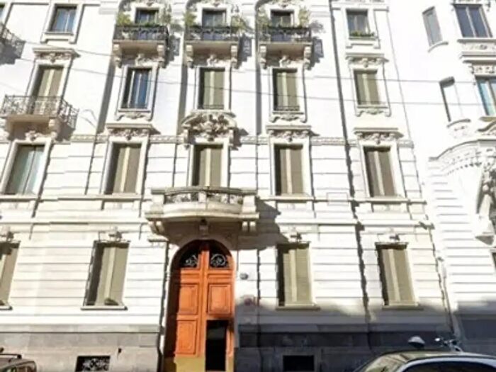 Appartamento con 6 locali in affitto in Via Lorenzo Mascheroni, Milano