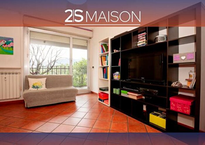 Appartamento quadrilocale in vendita in Via Robert Baden Powell, Genova